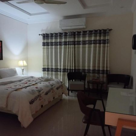 White House Residencia Hotel Rawalpindi Exterior foto